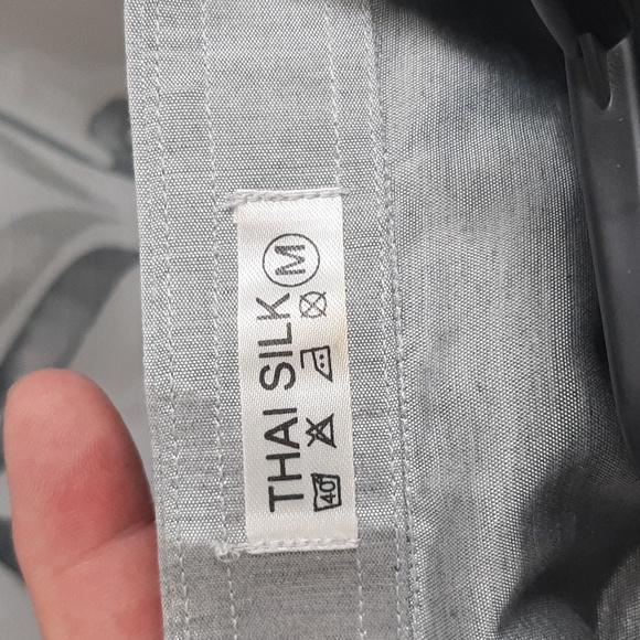 Thai pure silk man's M button down shirt - Picture 4 of 4